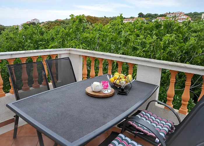 By The Sea Supetarska Draga - Gonar, Rab - 24383 Apartment *